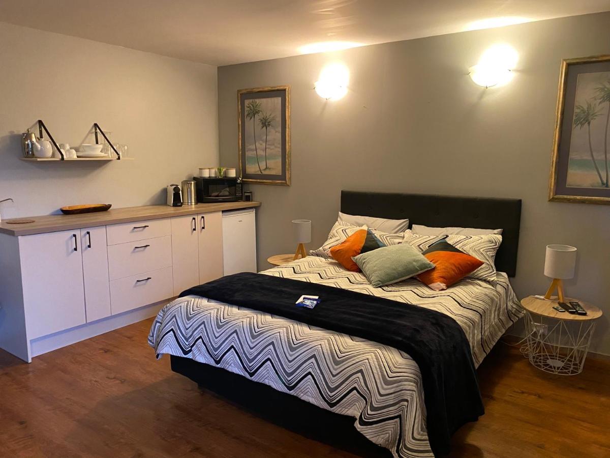 Opanuku Out West Hotell Auckland Exteriör bild